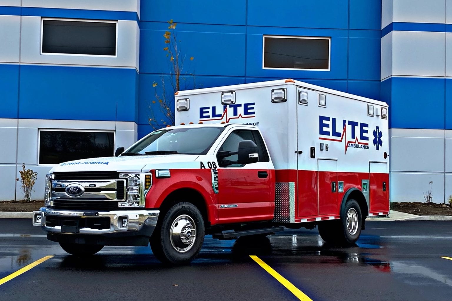 Patient & Family Ambulance Transport Center | Elite Ambulance Chicago