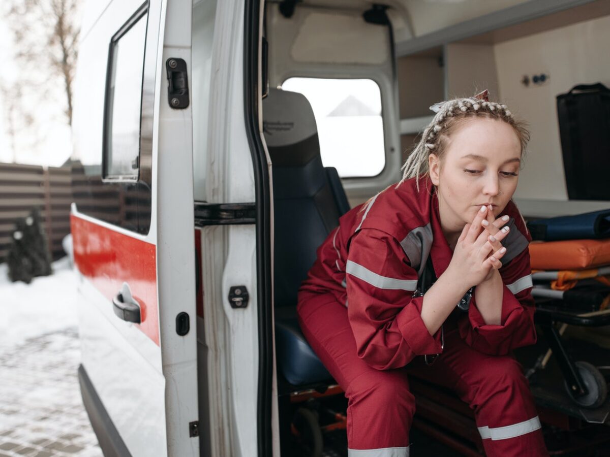 the-real-reason-why-emts-make-so-little-elite-ambulance